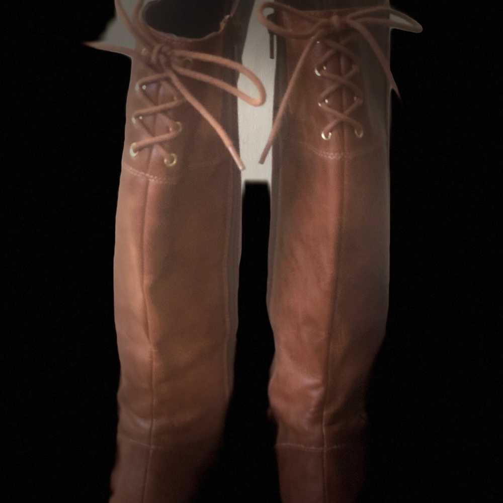 Boots - Picture 4 of 4